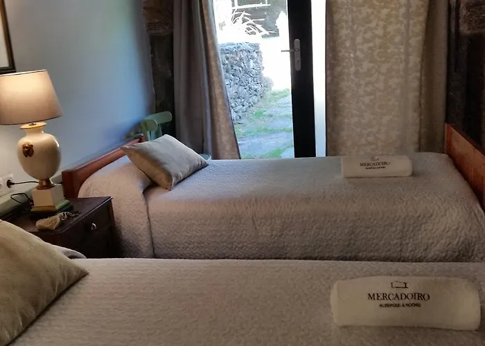 Hostel Mercadoiro Laje